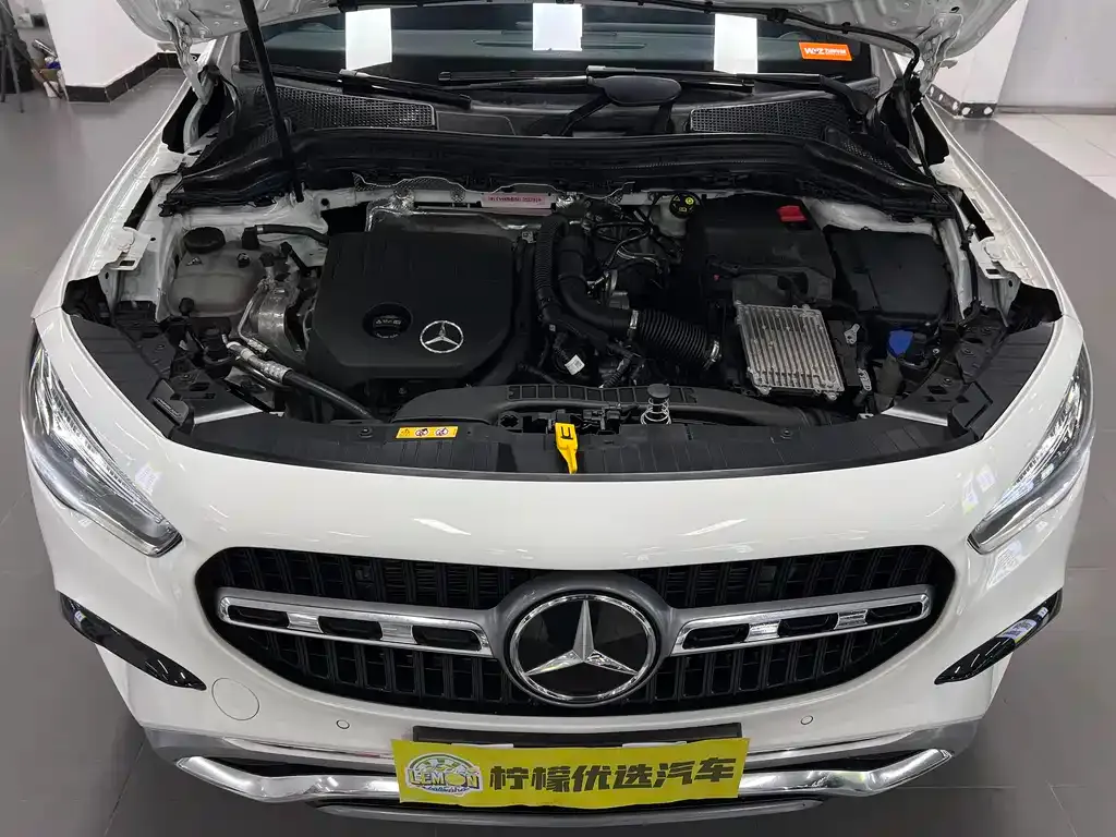 Mercedes-Benz GLA — фото 10