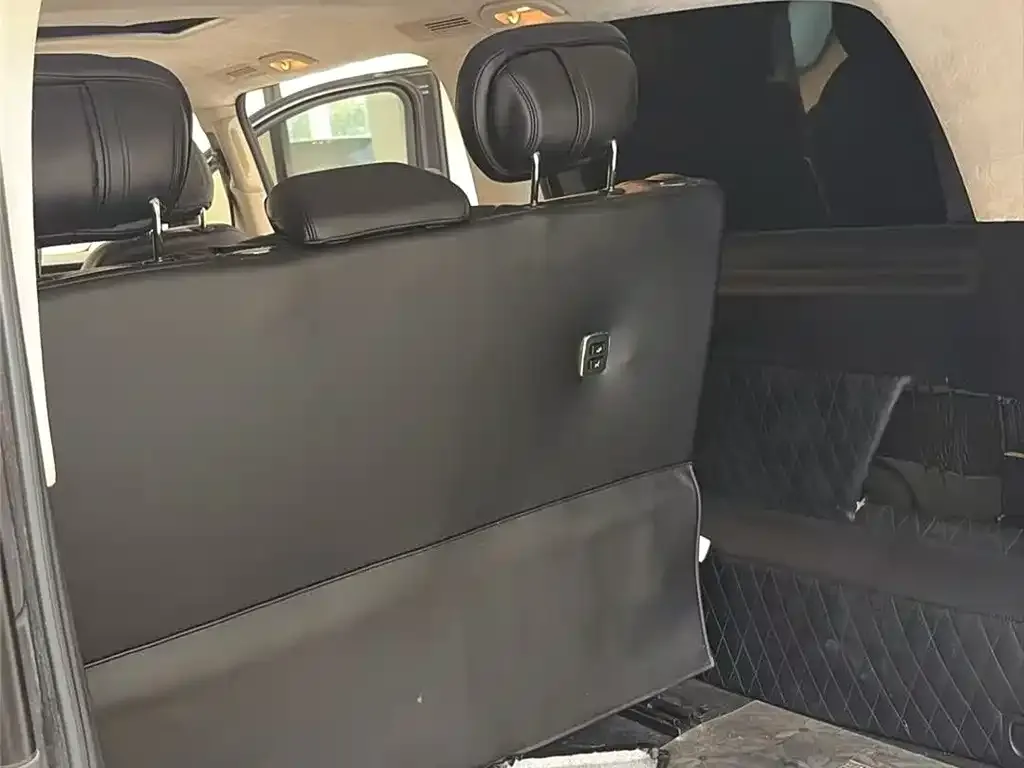 Mercedes-Benz V-Class 2021 из CN, фото 3