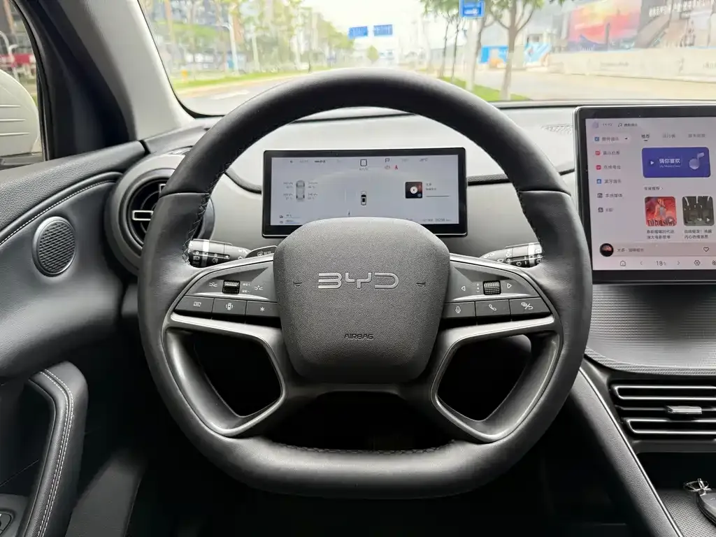 BYD Seal 05 DM-i — фото 3
