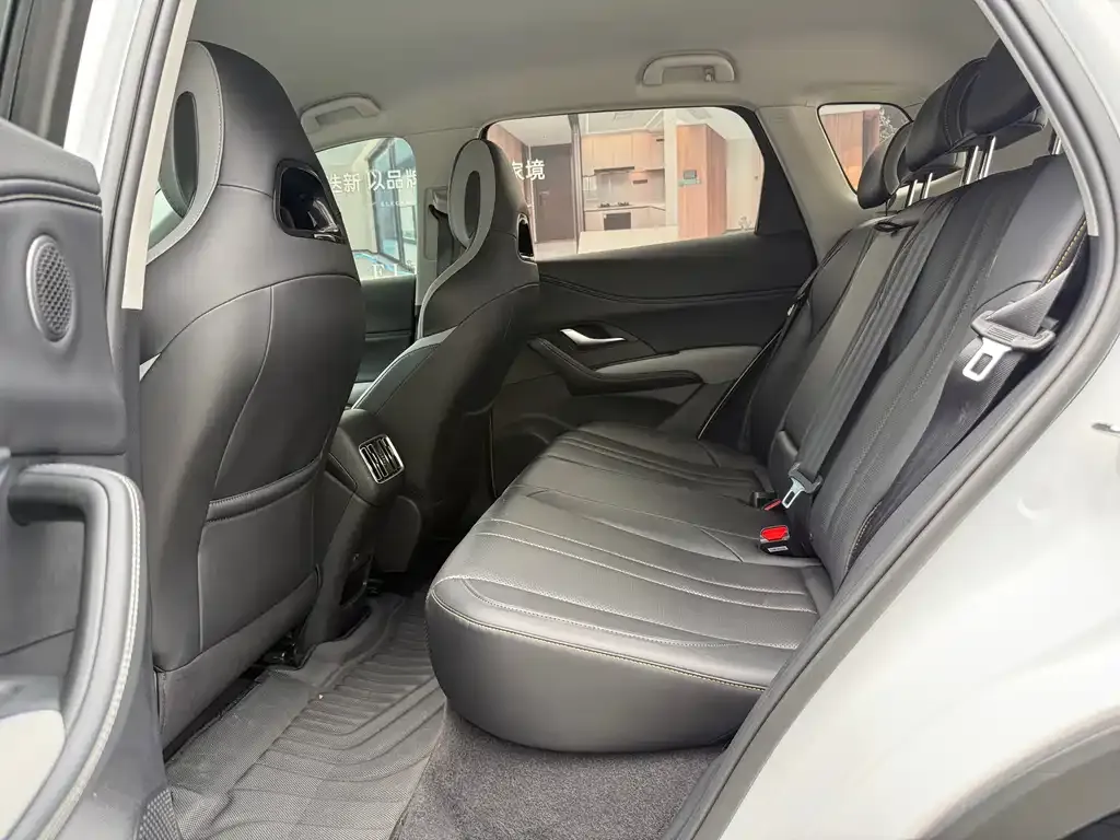 BYD Seal 05 DM-i — фото 2