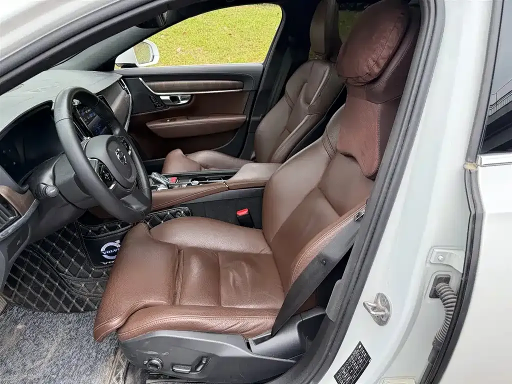 Volvo S90 — фото 4