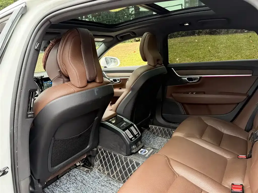 Volvo S90 — фото 7