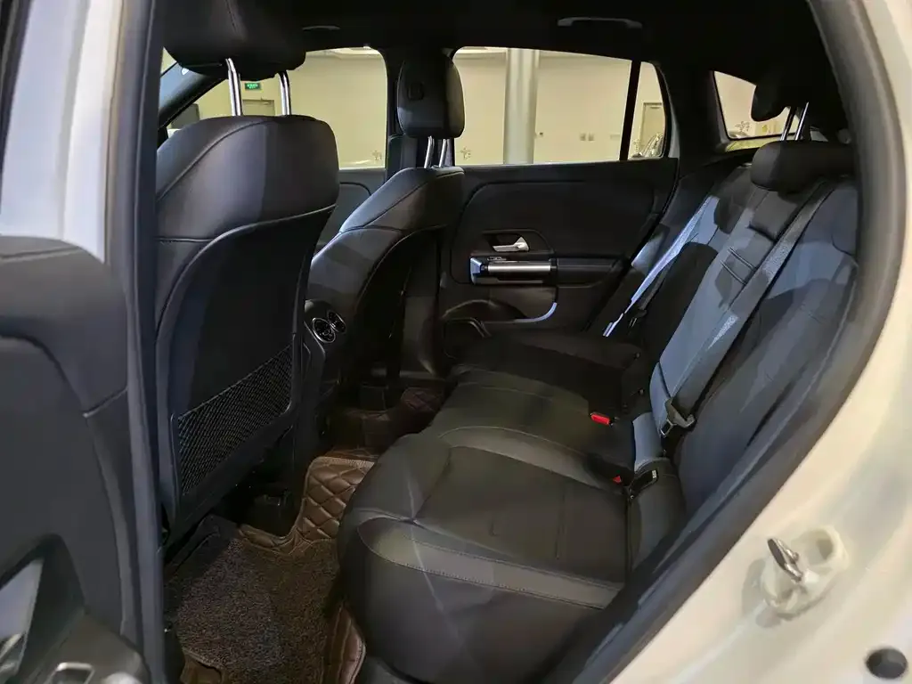 Mercedes-Benz GLA — фото 2