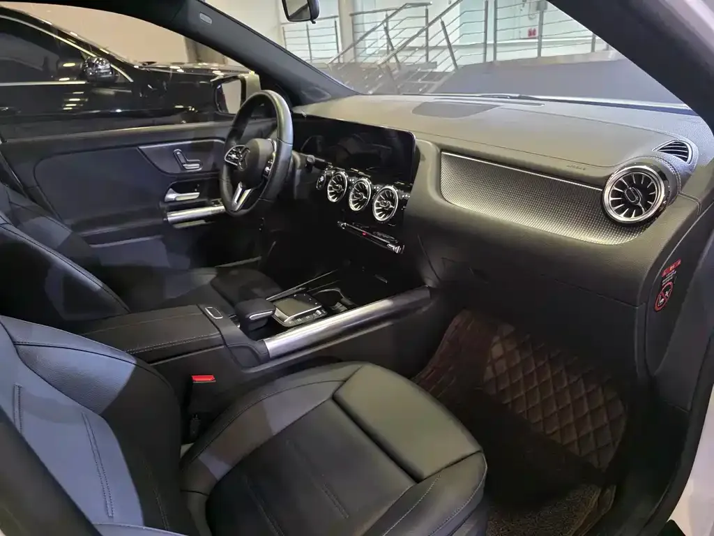 Mercedes-Benz GLA — фото 5