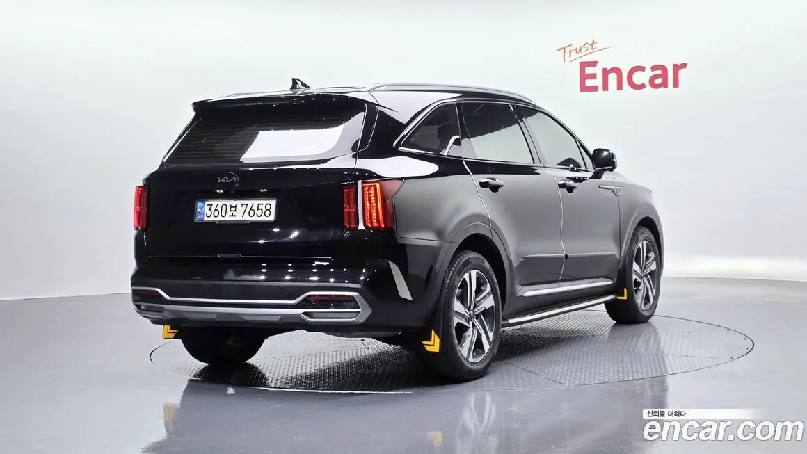 Kia Sorento — фото 4
