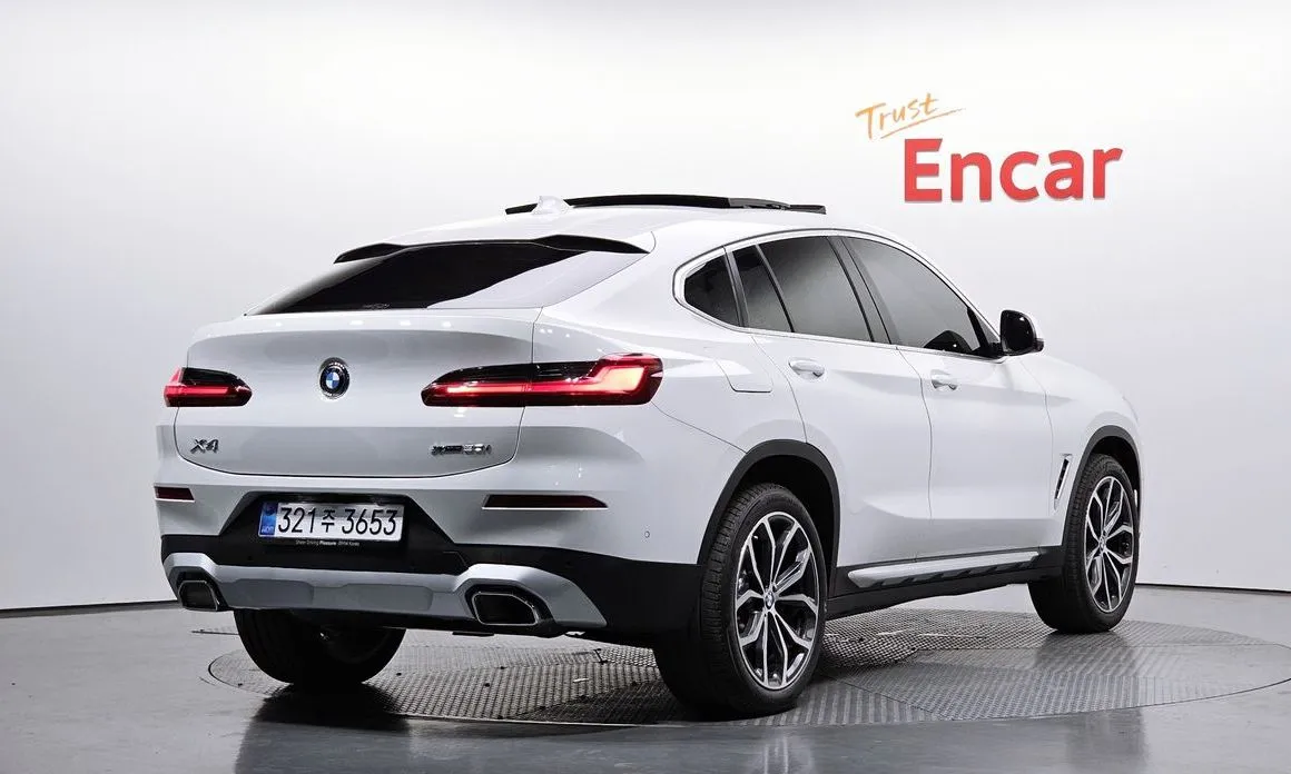 BMW X4 — фото 10