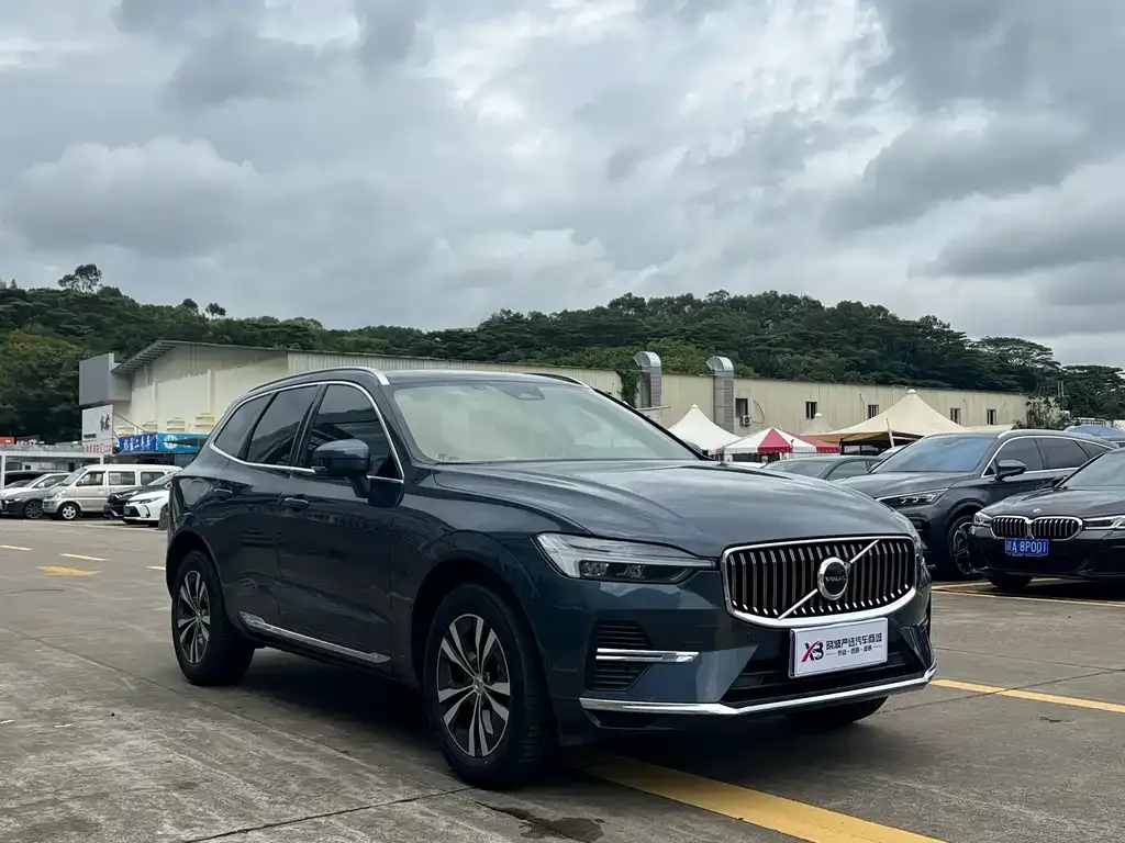 Volvo XC60 — фото 4