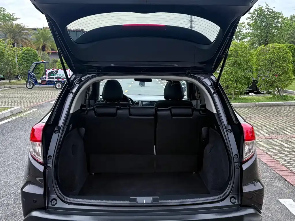Honda Vezel 2021 из CN, фото 6