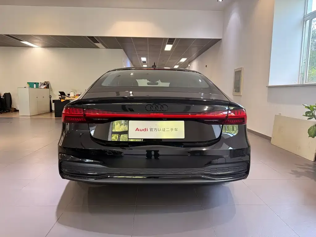 Audi A7 — фото 9