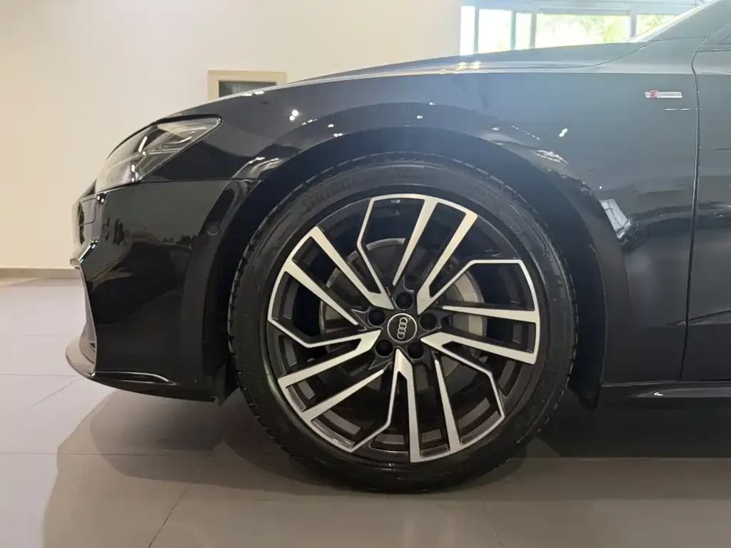 Audi A7 — фото 6