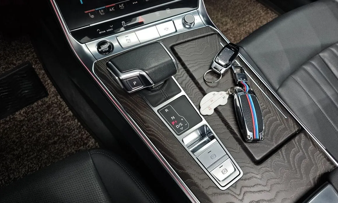 Audi A6 — фото 10
