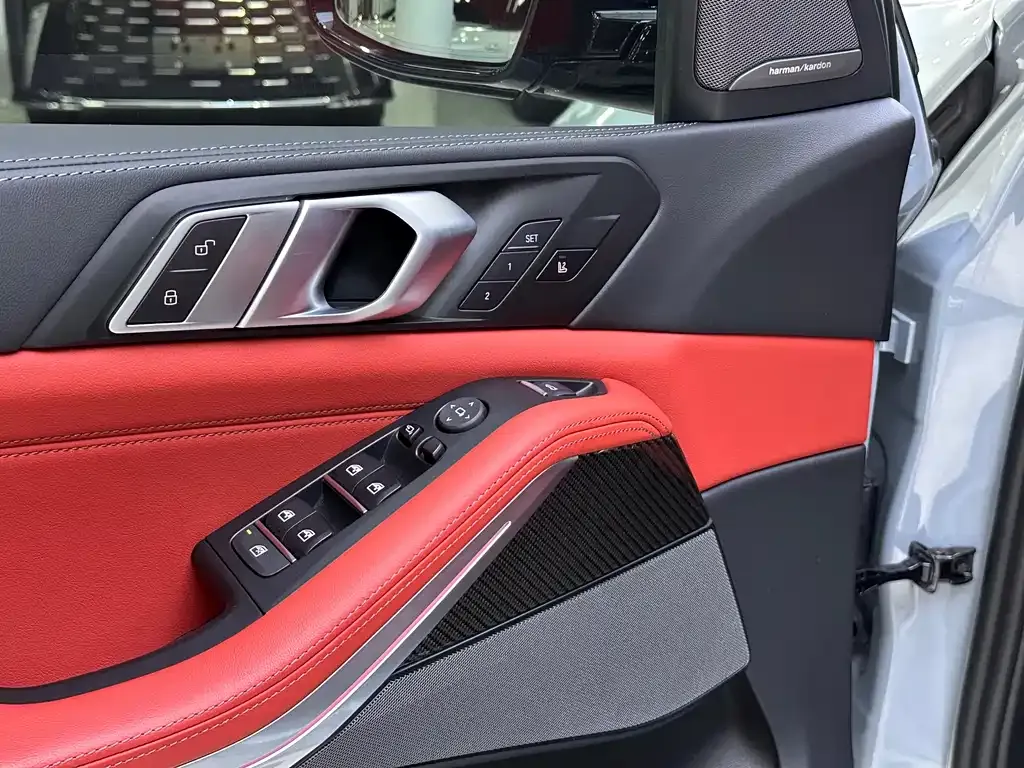 BMW X5 M 2025 из CN, фото 4