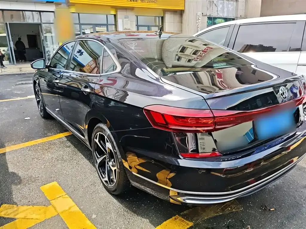 Volkswagen Passat — фото 5