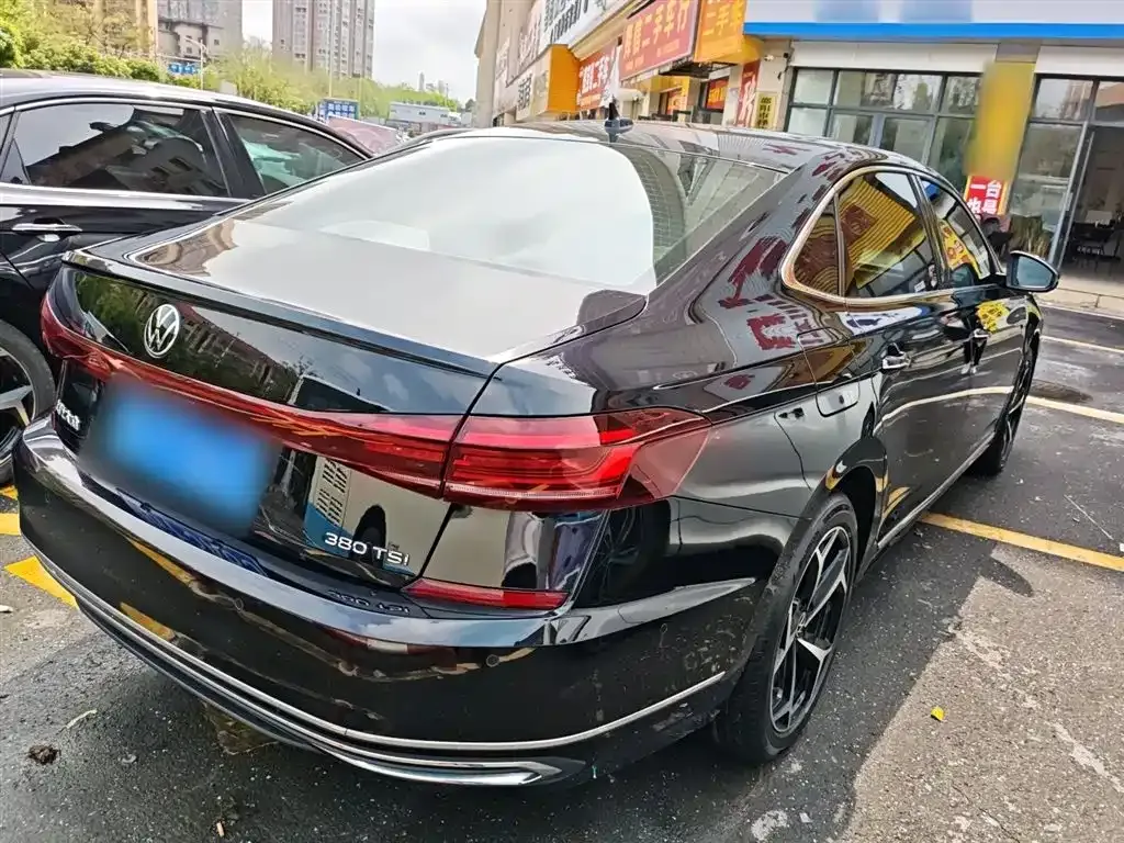 Volkswagen Passat — фото 9
