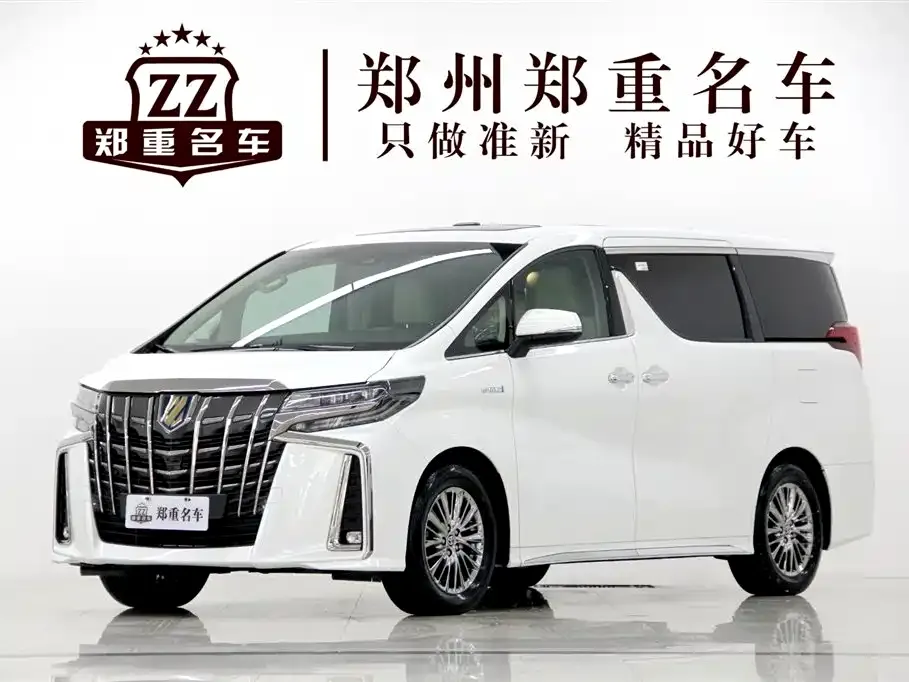 Toyota Alphard — фото 1