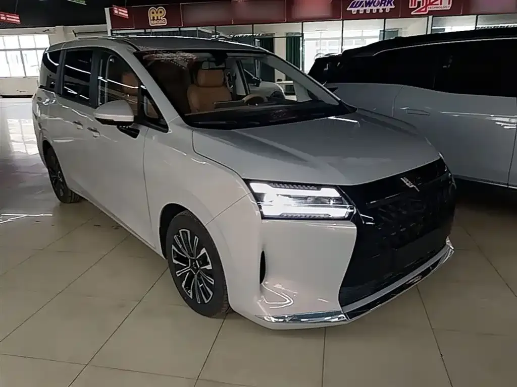 Wuling Starlight 730 New Energy — фото 2