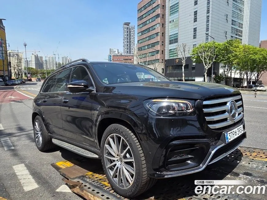 Mercedes-Benz GLS-Class — фото 8