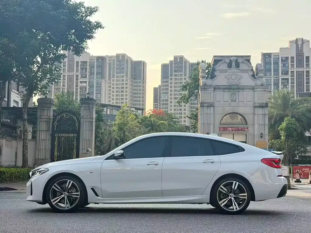 BMW 6 Series GT — фото 10