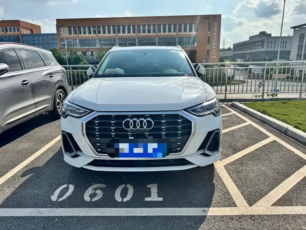 Audi Q3 — фото 5