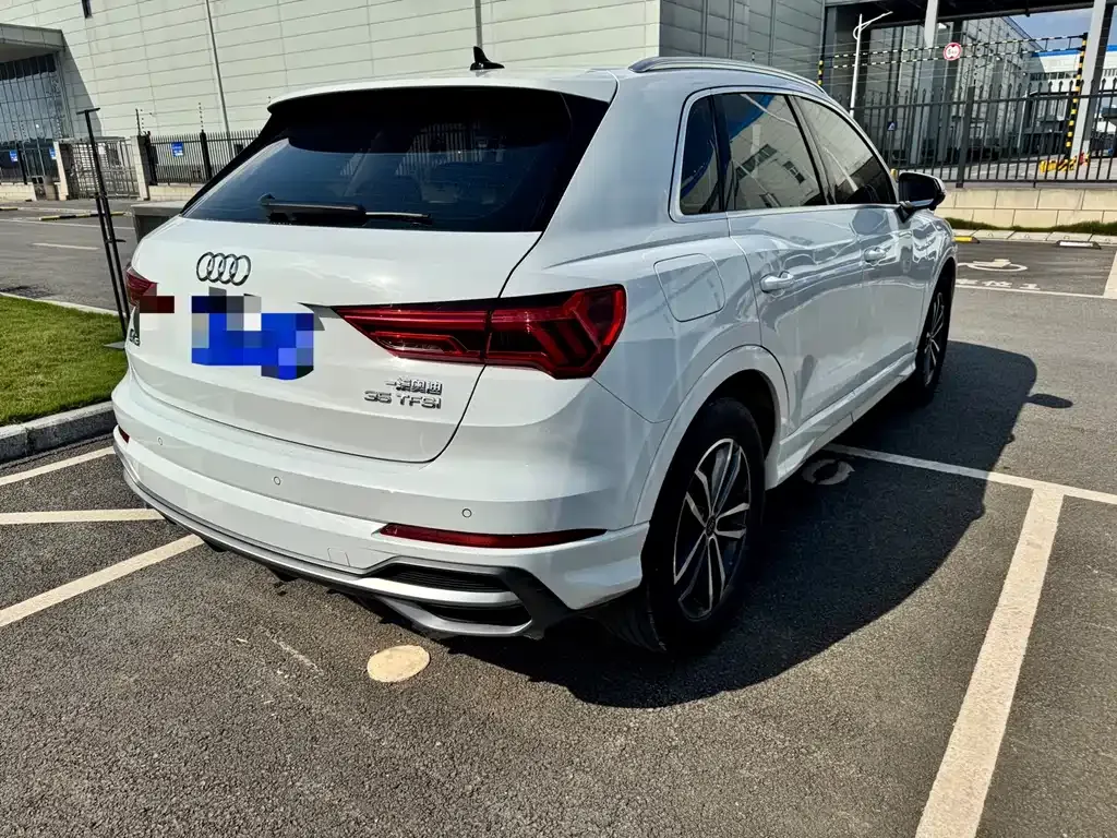 Audi Q3 — фото 4