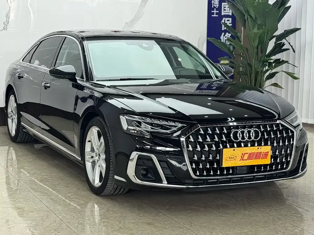 Audi A8 — фото 7