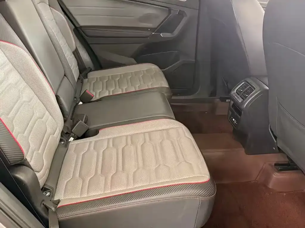 Volkswagen 途观L插电混动 — фото 4