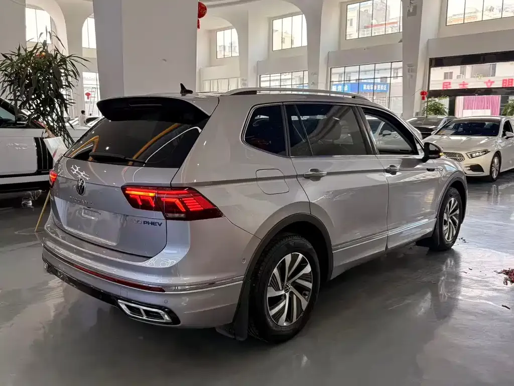 Volkswagen 途观L插电混动 — фото 2