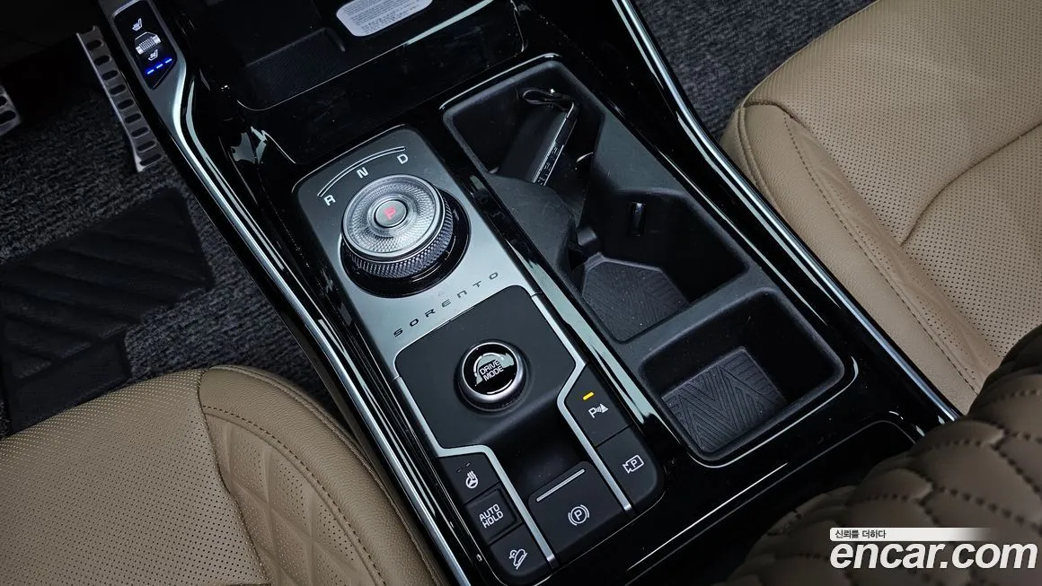 Kia Sorento — фото 9
