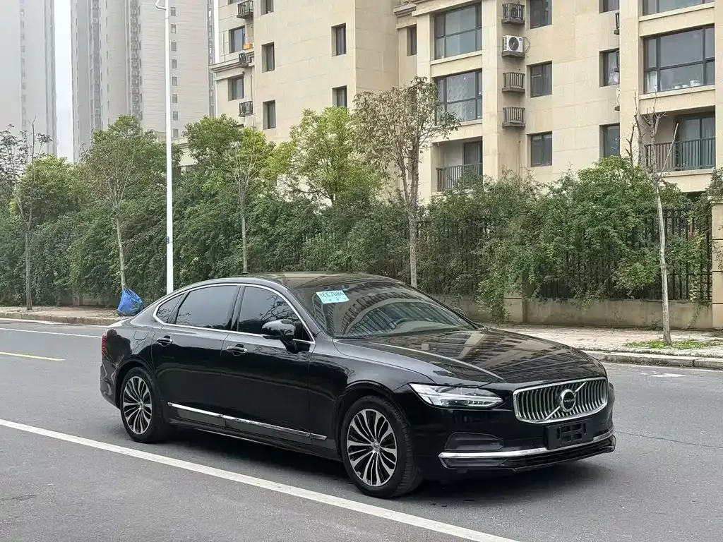 Volvo S90 — фото 9