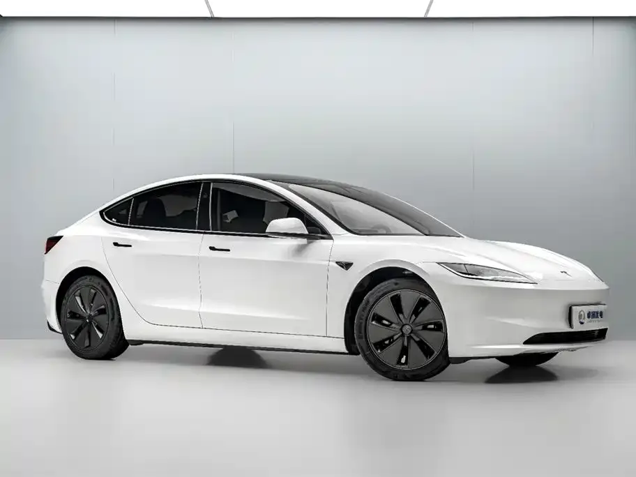 Tesla Model 3 — фото 6