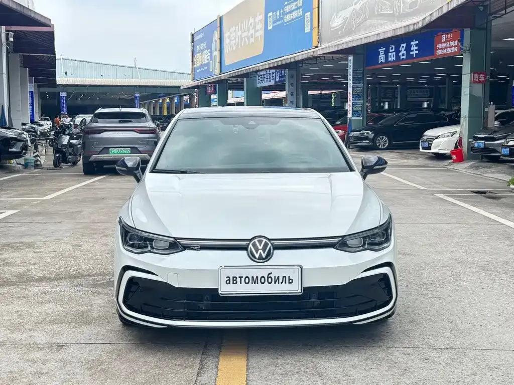 Volkswagen Golf — фото 5