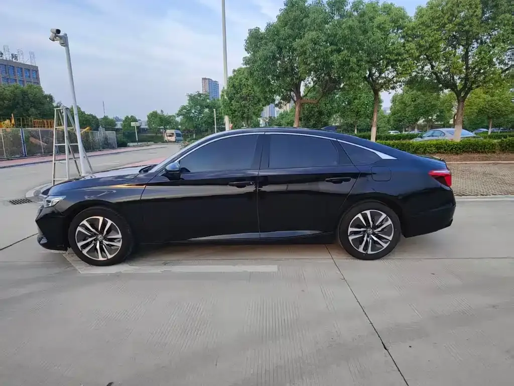 Honda Inspire — фото 10