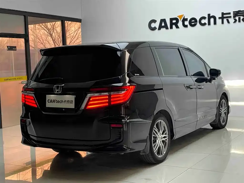 Honda Elysion 2021 из CN, фото 5