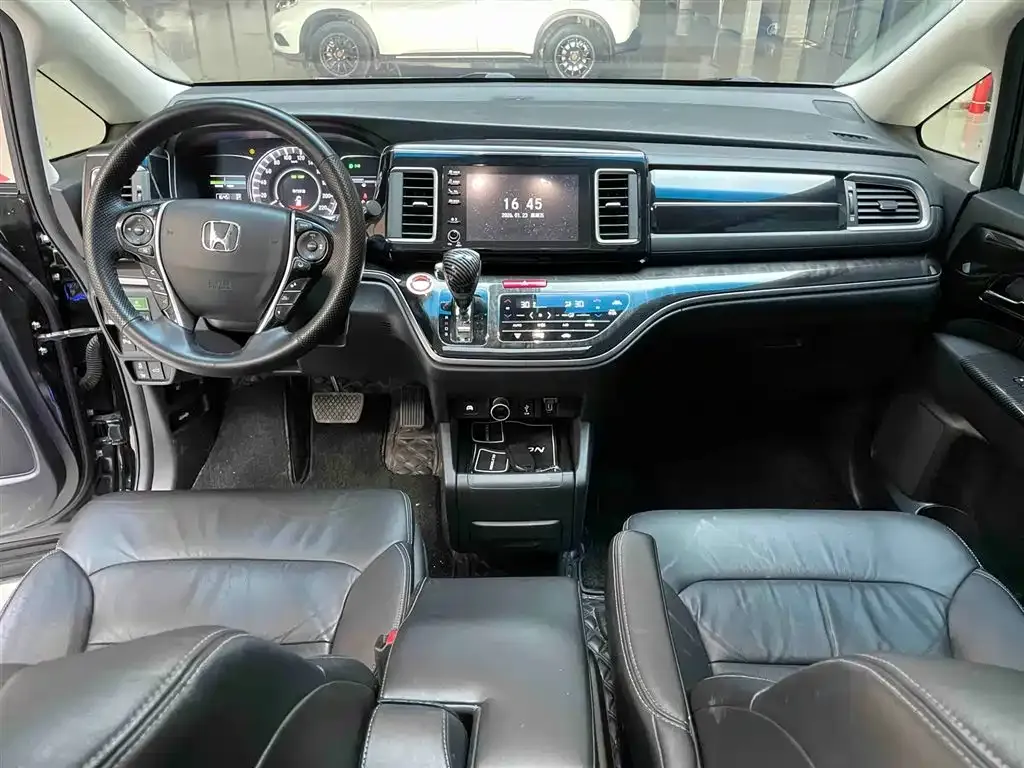 Honda Elysion 2021 из CN, фото 8