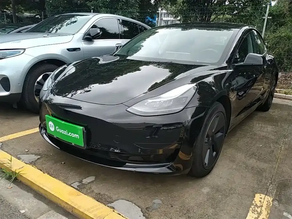 Tesla Model 3 — фото 6