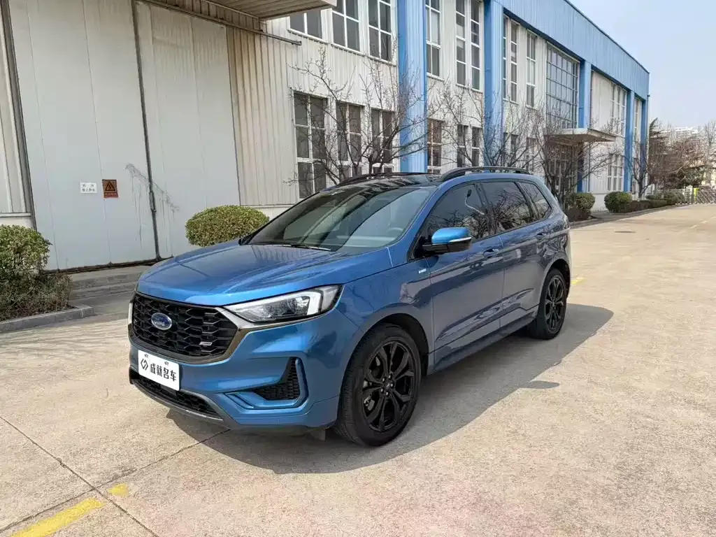Ford Edge — фото 1