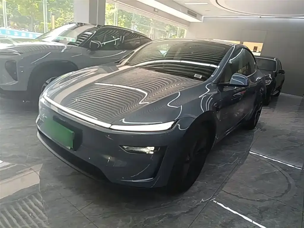 Tesla Model Y — фото 4