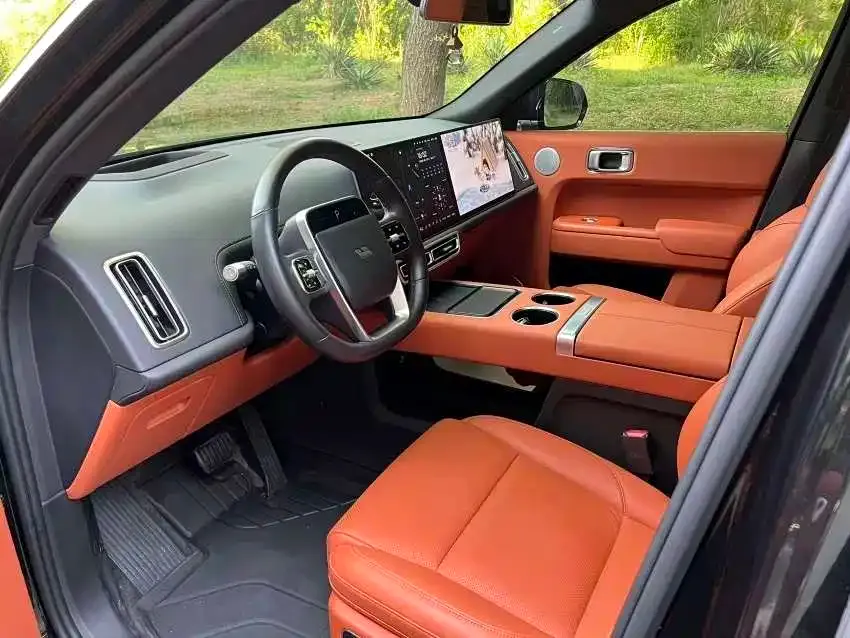 Li Auto L9 — фото 2