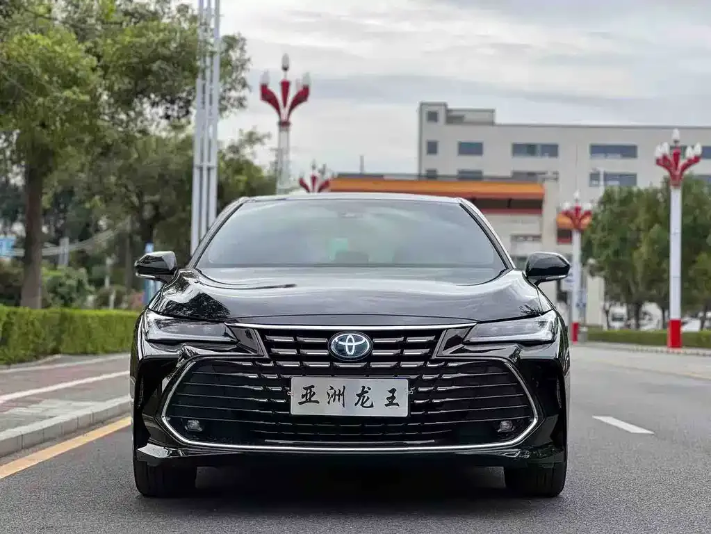 Toyota Avalon — фото 4