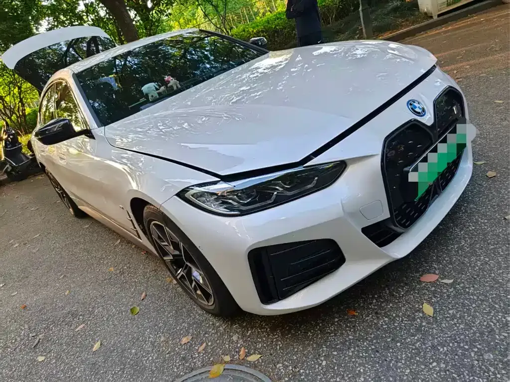 BMW i4 2023 из CN, фото 6