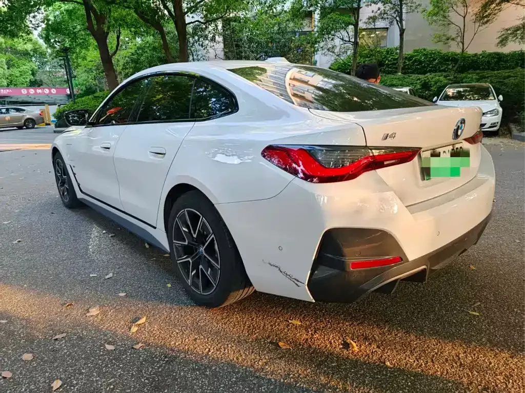 BMW i4 2023 из CN, фото 8