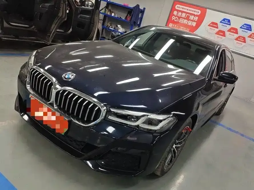 BMW 5 Series New Energy — фото 1