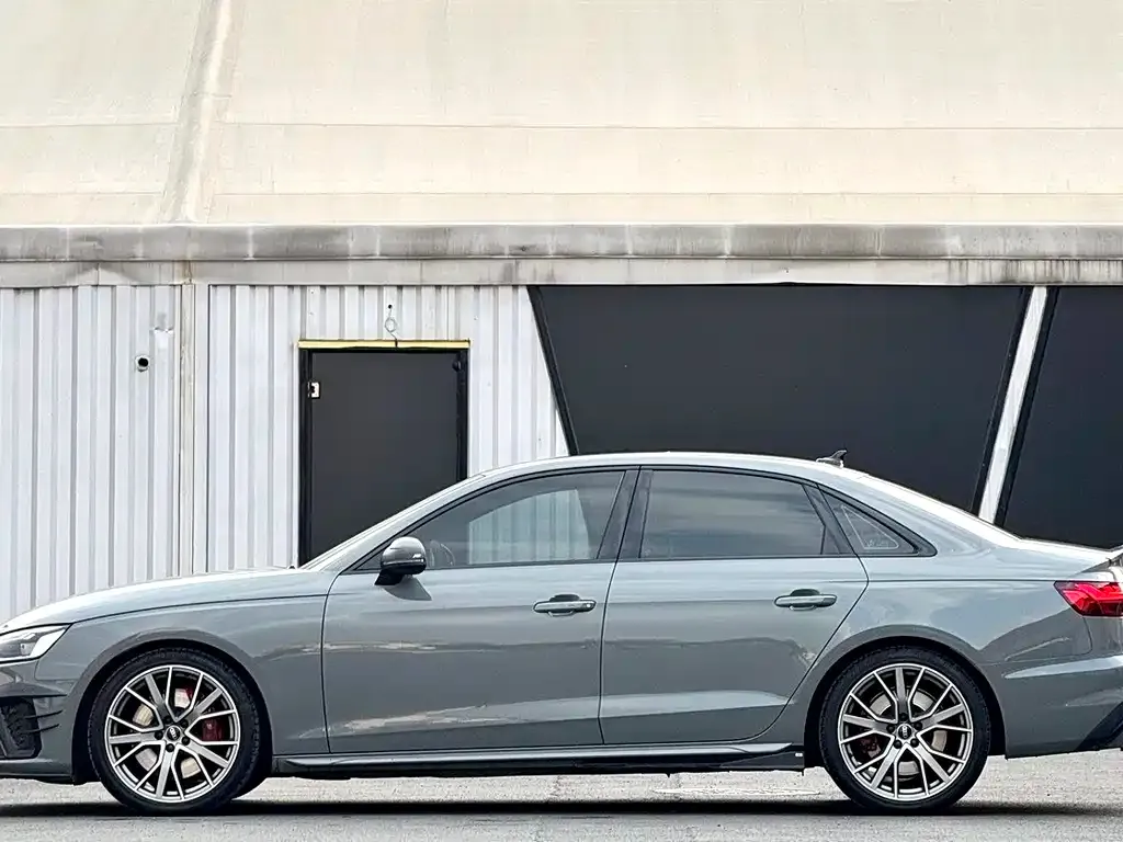 Audi S4 — фото 4