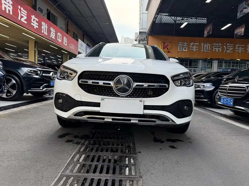 Mercedes-Benz GLA — фото 6