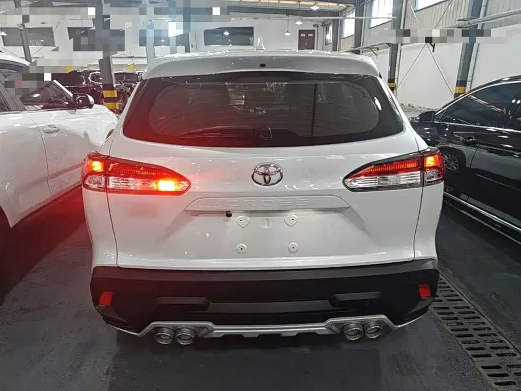 Toyota Corolla Cross — фото 9