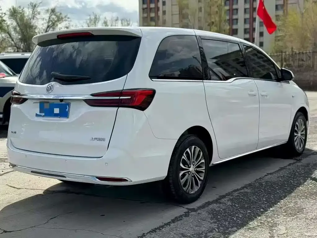 Buick GL8 2023 из CN, фото 4