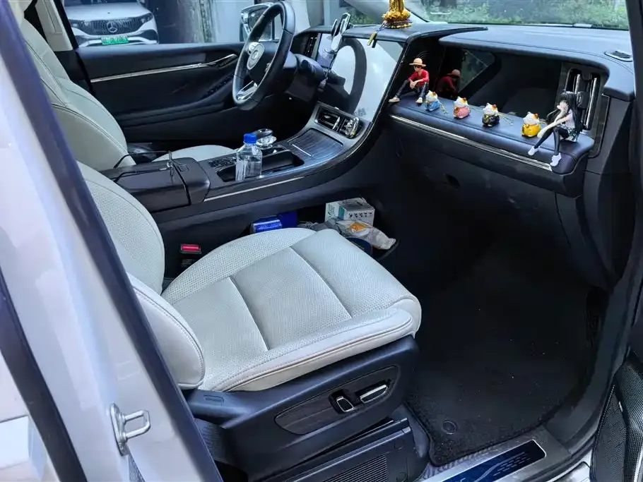 GAC Motor Trumpchi E9 — фото 10