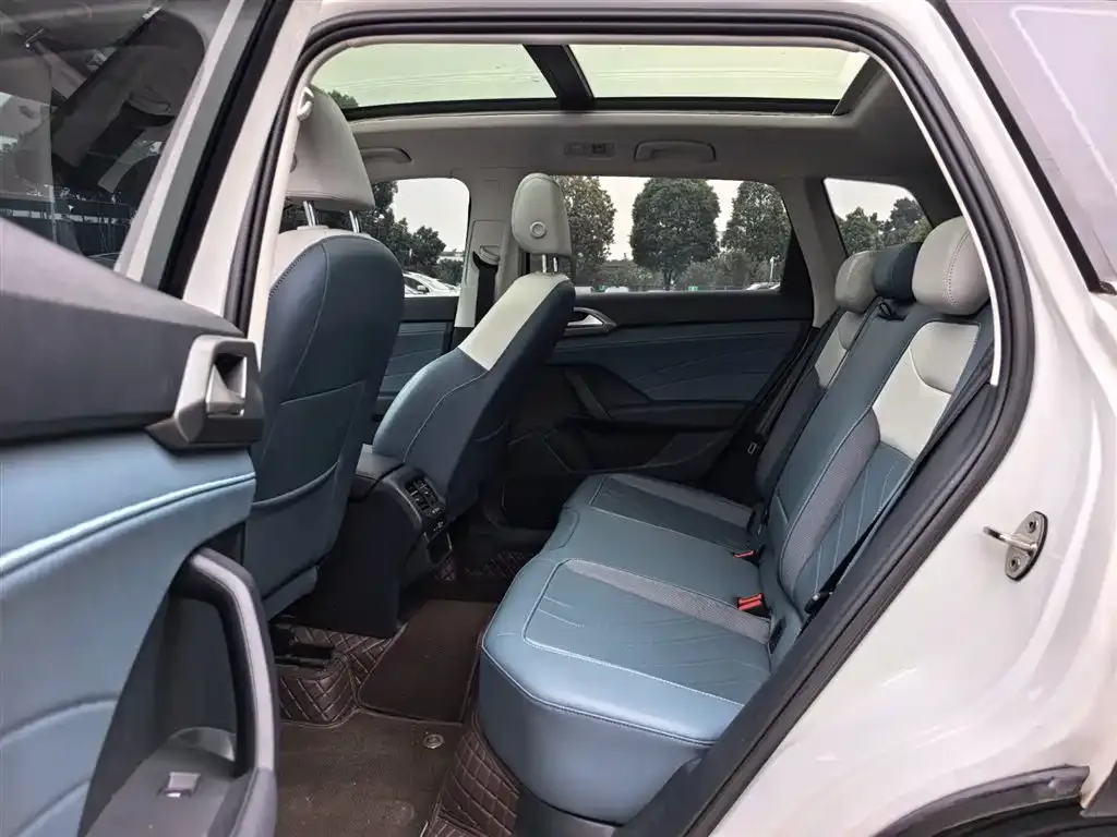 Volkswagen Tharu 2024 из CN, фото 2