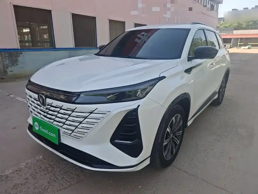 Changan CS75PLUS — фото 1