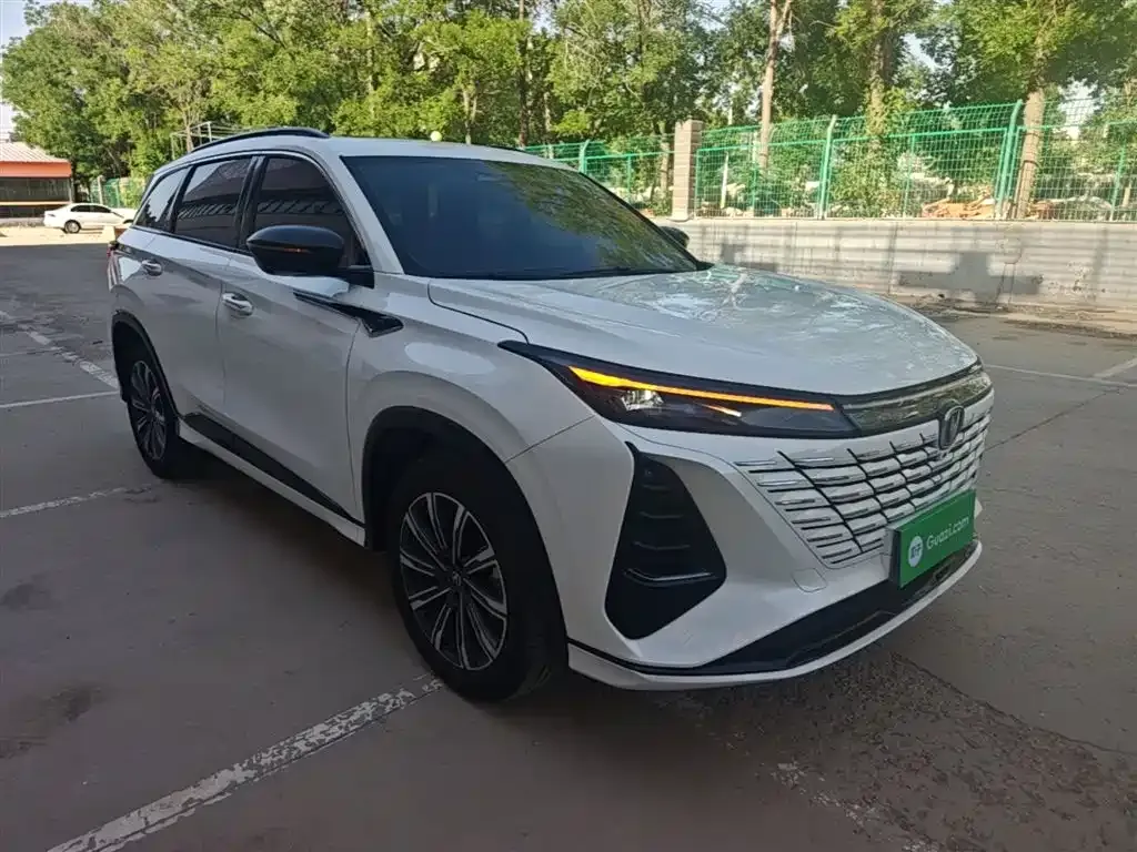 Changan CS75PLUS — фото 6